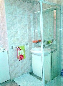 Expo House Station Apartment